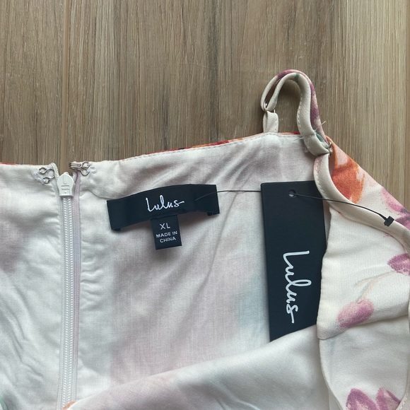 Lulu’s Bountiful Beauty White Floral Print Cutout Wide-Leg Jumpsuit, size XL - Picture 5 of 5